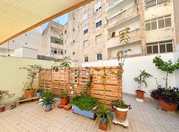 Resale - Apartment - Torrevieja - Torrevieja Centro