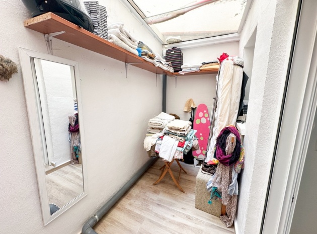 Resale - Apartment - Torrevieja - Torrevieja Centro