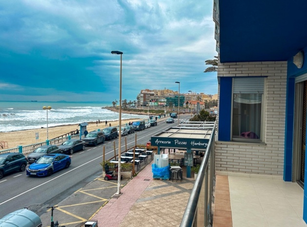 Resale - Apartment - Torrevieja - Playa De Los Locos