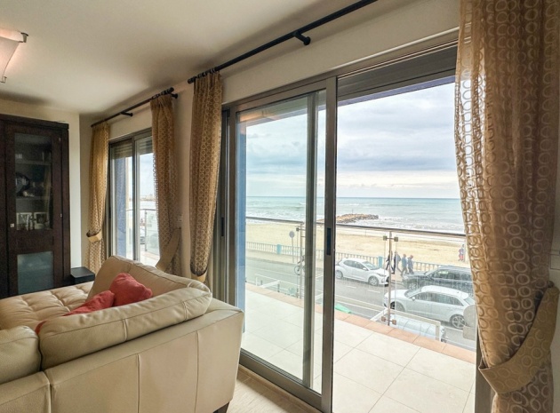 Resale - Apartment - Torrevieja - Playa De Los Locos
