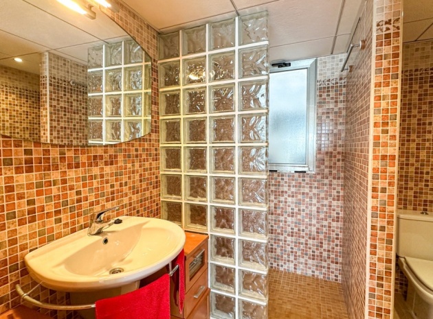 Resale - Apartment - Torrevieja - Playa De Los Locos