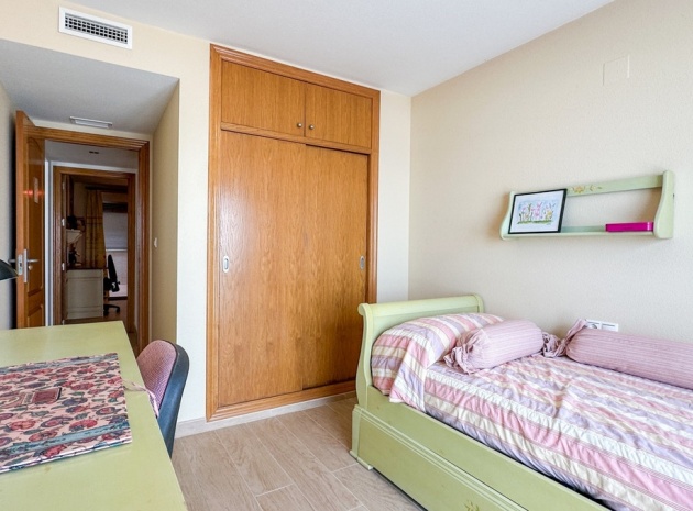 Resale - Apartment - Torrevieja - Playa De Los Locos