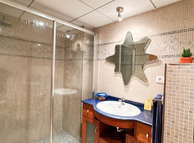 Resale - Apartment - Torrevieja - Playa De Los Locos