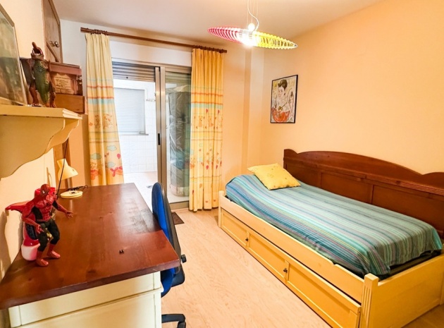 Resale - Apartment - Torrevieja - Playa De Los Locos