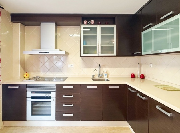 Resale - Apartment - Torrevieja - Playa De Los Locos