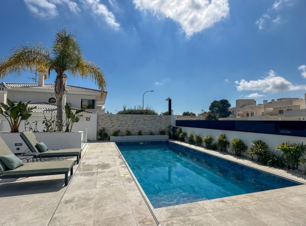 Wiederverkauf - Villa - Orihuela - Villamartin