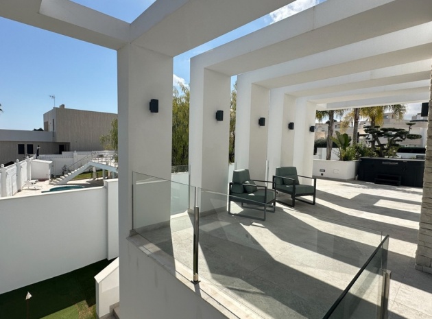 Wiederverkauf - Villa - Orihuela - Villamartin