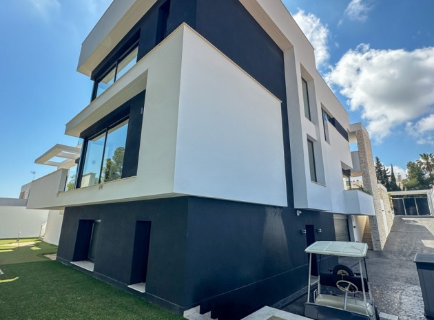 Wiederverkauf - Villa - Orihuela - Villamartin