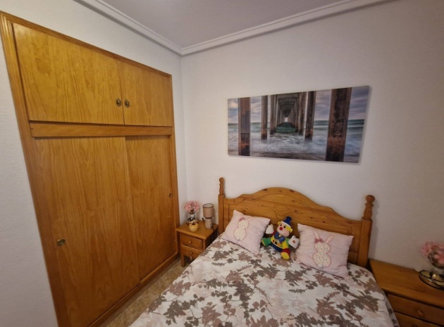 Återförsäljning - Lägenhet - Torrevieja - Torrevieja Centro