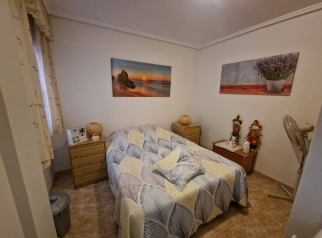 Återförsäljning - Lägenhet - Torrevieja - Torrevieja Centro