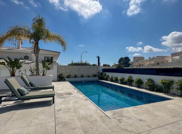 Wiederverkauf - Villa - Orihuela - Villamartin