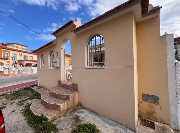 Wederverkoop - Herenhuis - Torrevieja - Torrevieja Centro