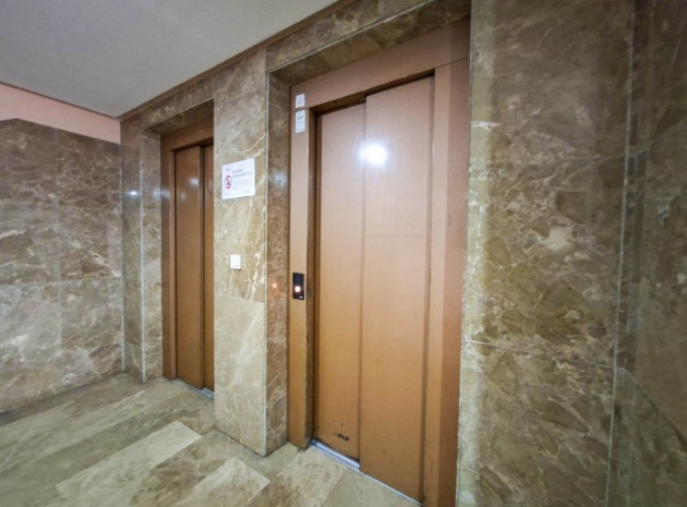 Wederverkoop - Appartement - Torrevieja - Torrevieja Centro