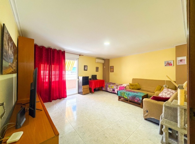 Återförsäljning - Lägenhet - Torrevieja - Torrevieja Centro
