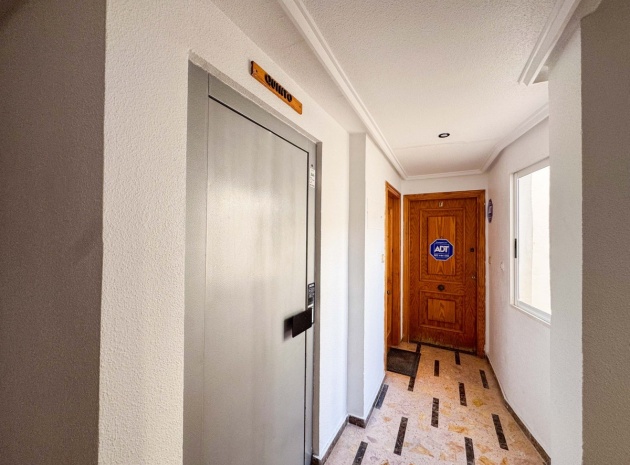 Wiederverkauf - Wohnung - Torrevieja - Playa De Los Locos