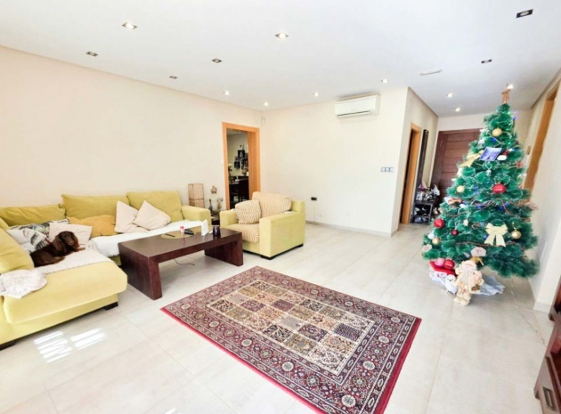 Resale - Villa - Orihuela - Campoamor