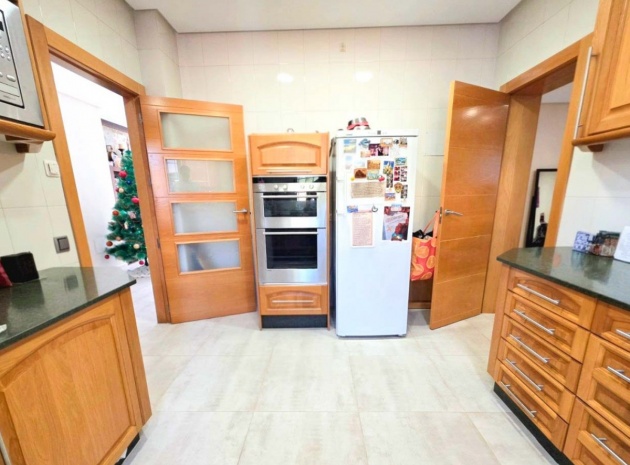 Resale - Villa - Orihuela - Campoamor