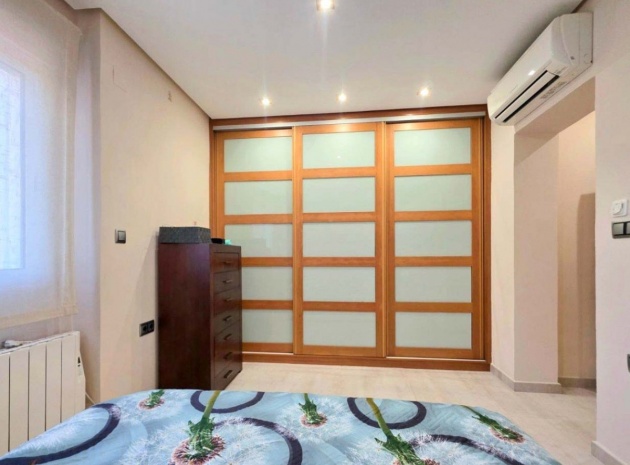 Resale - Villa - Orihuela - Campoamor