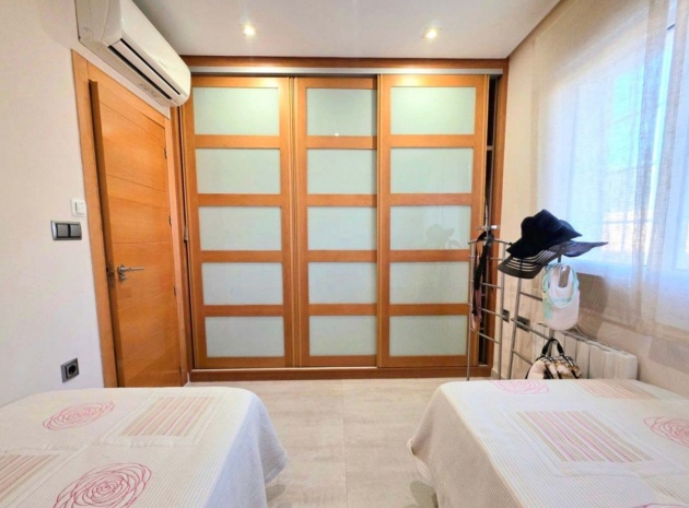 Resale - Villa - Orihuela - Campoamor