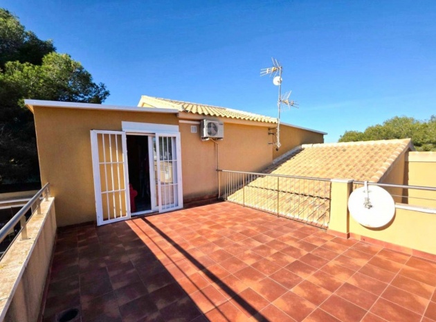 Resale - Villa - Orihuela - Campoamor