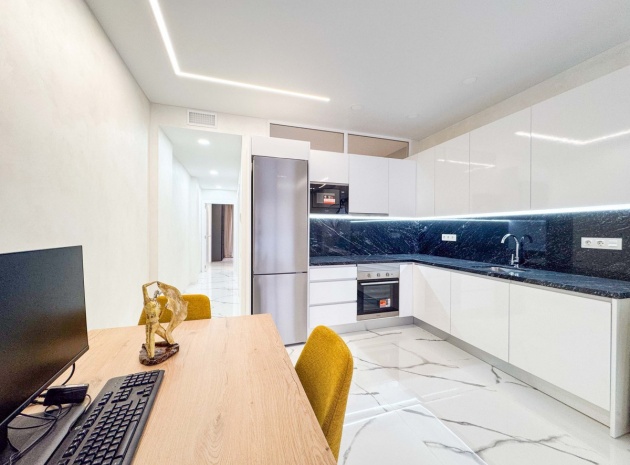 Wiederverkauf - Wohnung - Torrevieja - Playa Del Cura