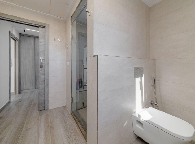 Wiederverkauf - Villa - Torrevieja - Torrevieja Centro