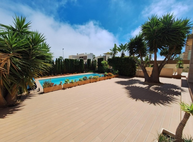 Resale - Villa - Torrevieja - Torrevieja Centro
