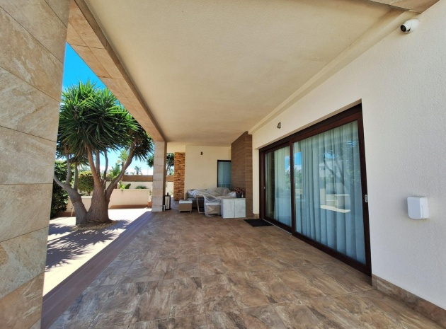 Resale - Villa - Torrevieja - Torrevieja Centro