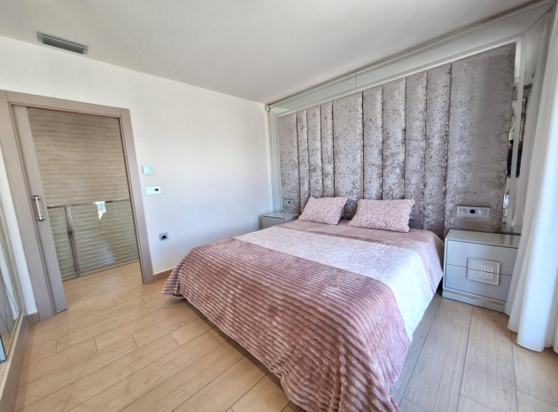 Resale - Villa - Torrevieja - Torrevieja Centro