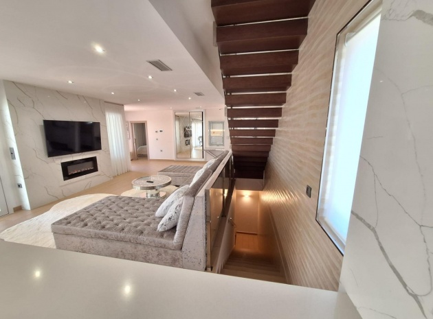 Resale - Villa - Torrevieja - Torrevieja Centro