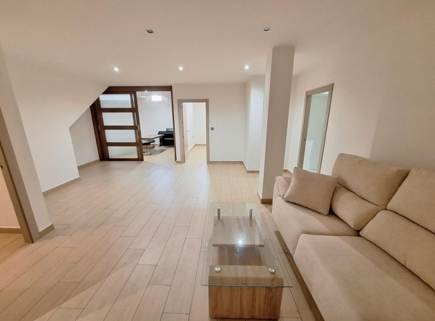 Resale - Villa - Torrevieja - Torrevieja Centro