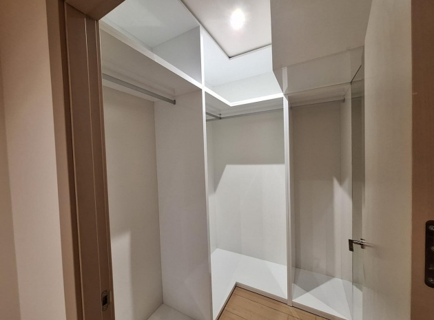 Resale - Villa - Torrevieja - Torrevieja Centro