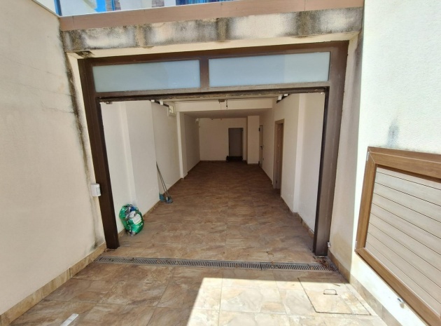 Resale - Villa - Torrevieja - Torrevieja Centro