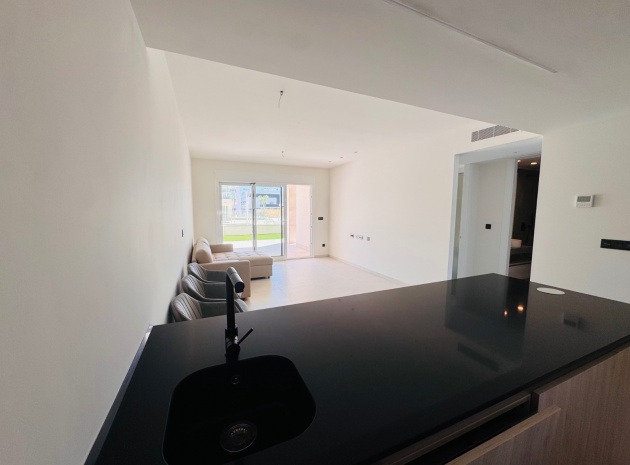 Resale - Apartment - Guardamar del Segura - El Raso