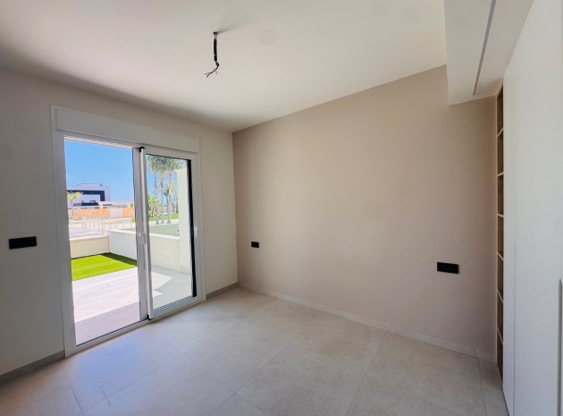 Resale - Apartment - Guardamar del Segura - El Raso