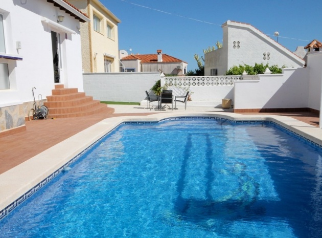 Resale - Villa - San Miguel de Salinas - San Miguel De Salinas