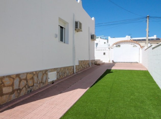 Resale - Villa - San Miguel de Salinas - San Miguel De Salinas