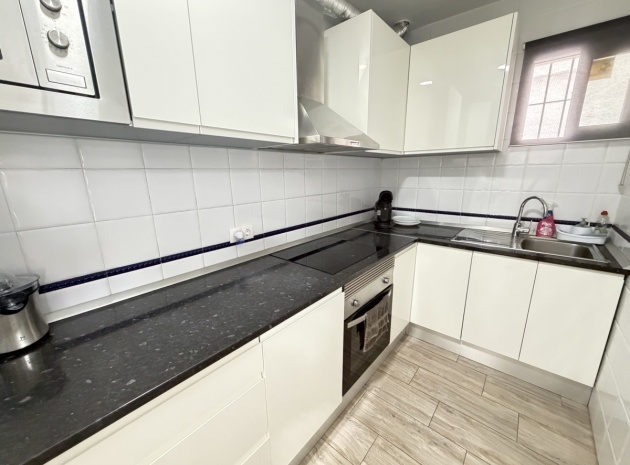 Resale - Apartment - Villamartin