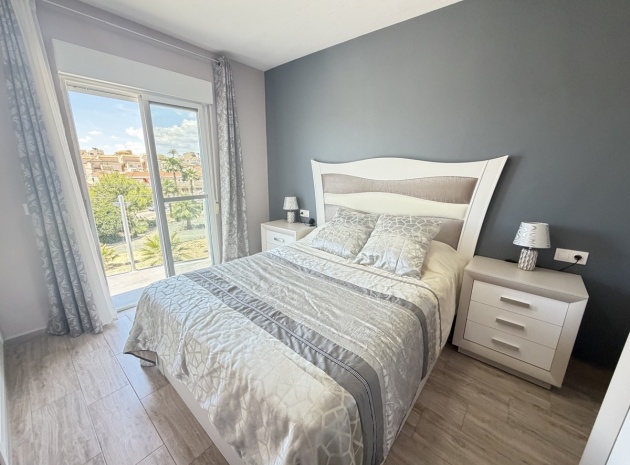 Resale - Apartment - Villamartin