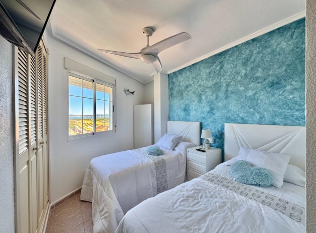 Resale - Apartment - Torrevieja - Torrevieja Centro