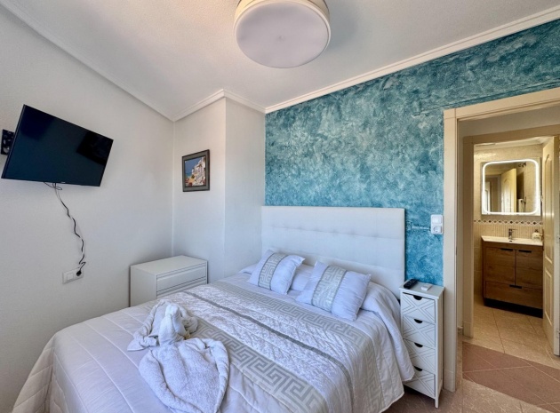 Resale - Apartment - Torrevieja - Torrevieja Centro