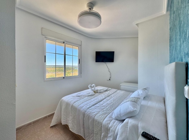 Resale - Apartment - Torrevieja - Torrevieja Centro