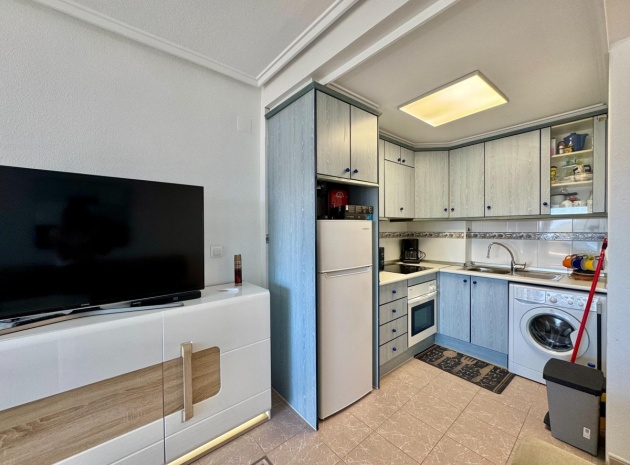 Resale - Apartment - Torrevieja - Torrevieja Centro