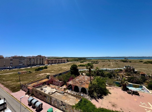 Resale - Apartment - Torrevieja - Torrevieja Centro