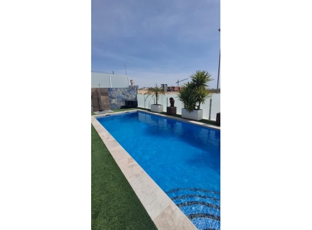 Återförsäljning - Villa - San Miguel de Salinas - Vistabella Golf