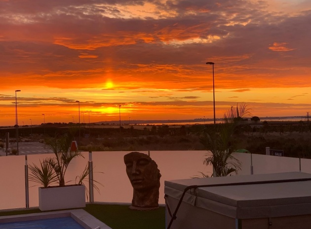 Återförsäljning - Villa - San Miguel de Salinas - Vistabella Golf