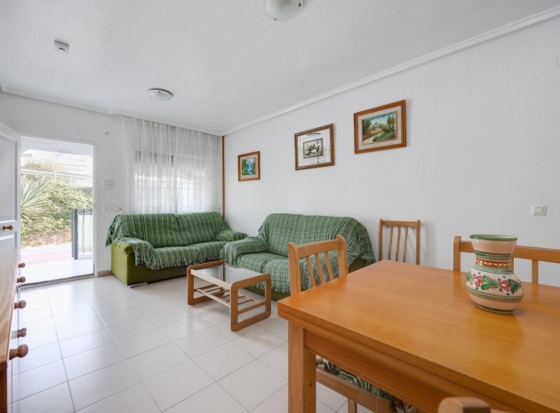 Resale - Villa - Torrevieja - Torrevieja Centro