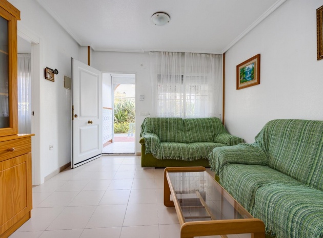 Resale - Villa - Torrevieja - Torrevieja Centro