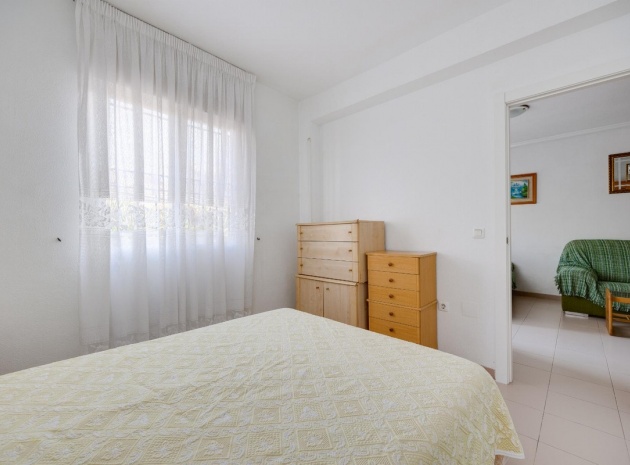 Resale - Villa - Torrevieja - Torrevieja Centro