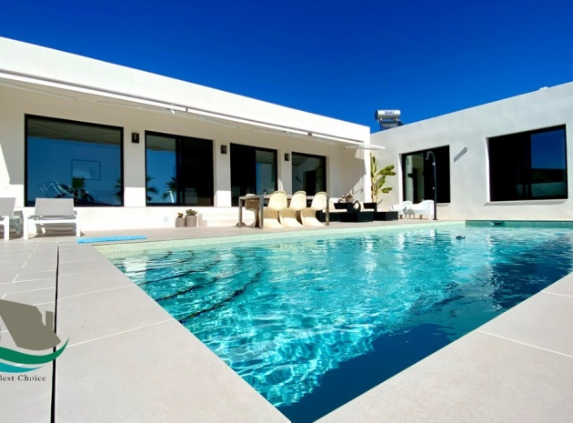 Wiederverkauf - Villa - La Romana - La Romana Centro